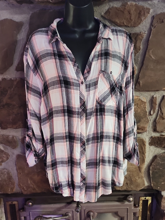 Hester & Orchard Tops - Relaxed Pink Plaid Button-Down Shirt